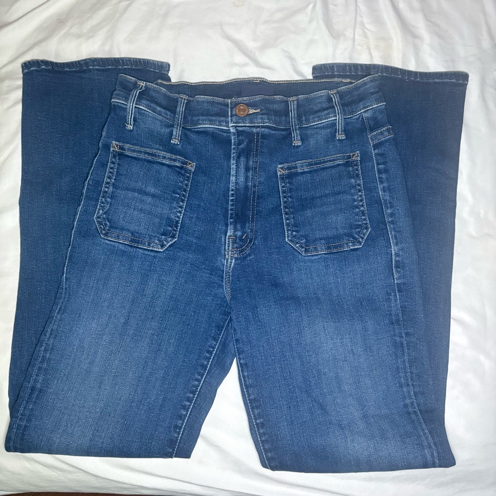 MOTHER The Patch Pocket Insider Flood Denim High Rise Jeans in On Your Left Wash - Picture 4 of 11
